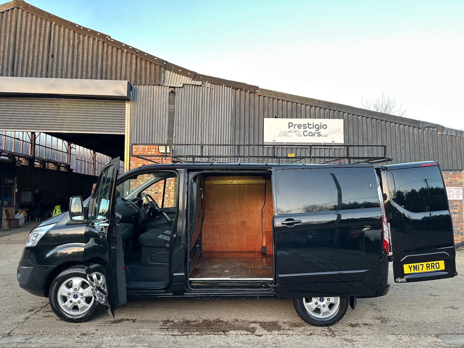 Used Ford Transit Custom 2017 for sale - 76604304: Photo 16