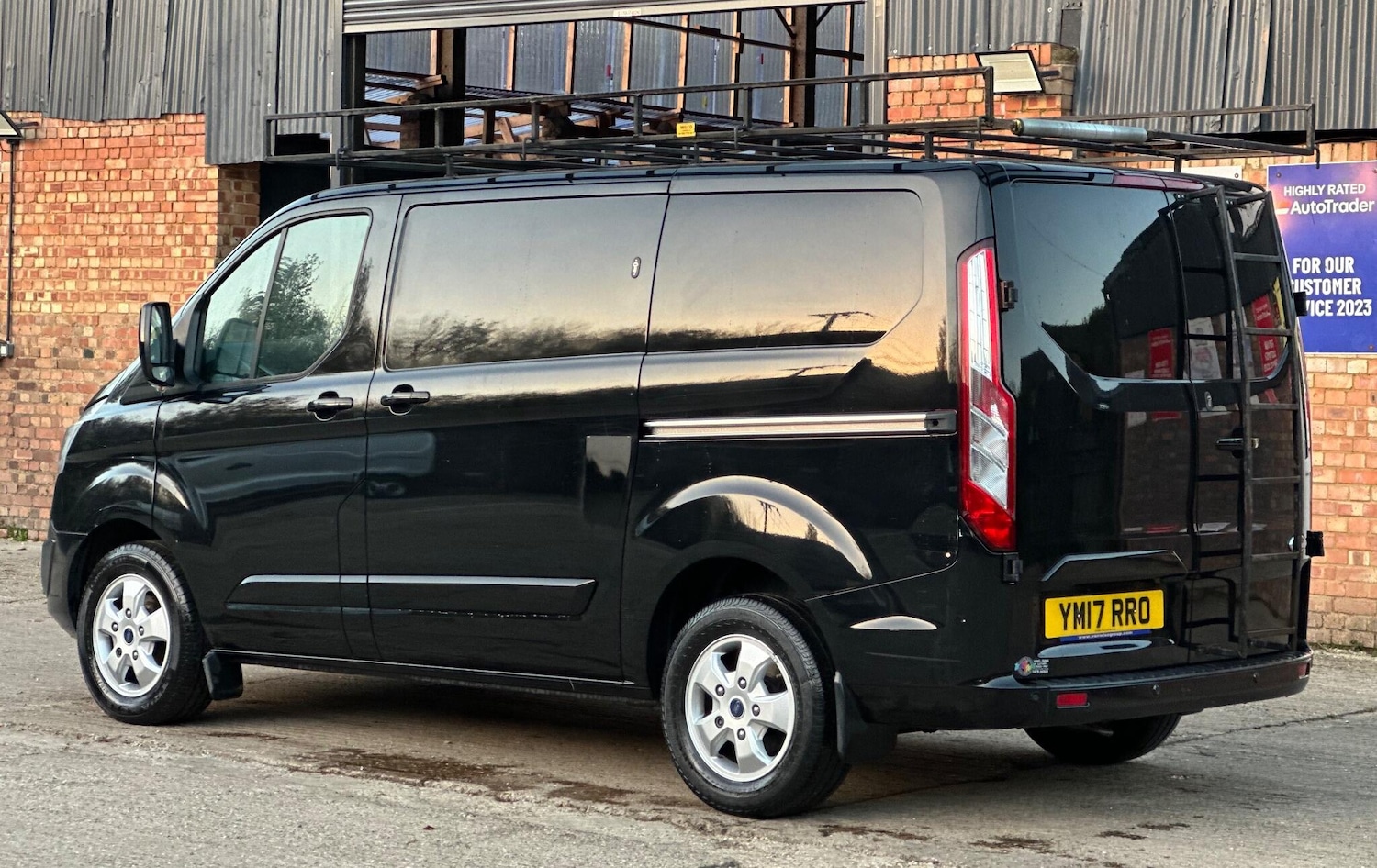 Used Ford Transit Custom 2017 for sale - 76604304: Photo 9