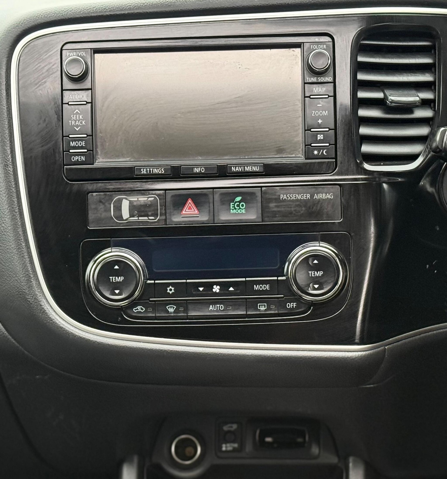 Used Mitsubishi Outlander 2014 for sale - 77056253: Photo 22