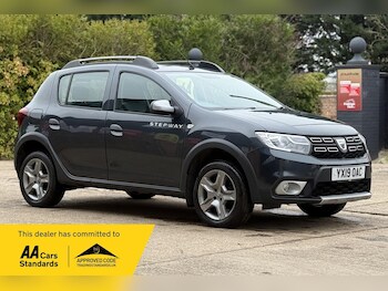 2019 (19) - 0.9 TCe Essential Euro 6 (s/s) 5dr