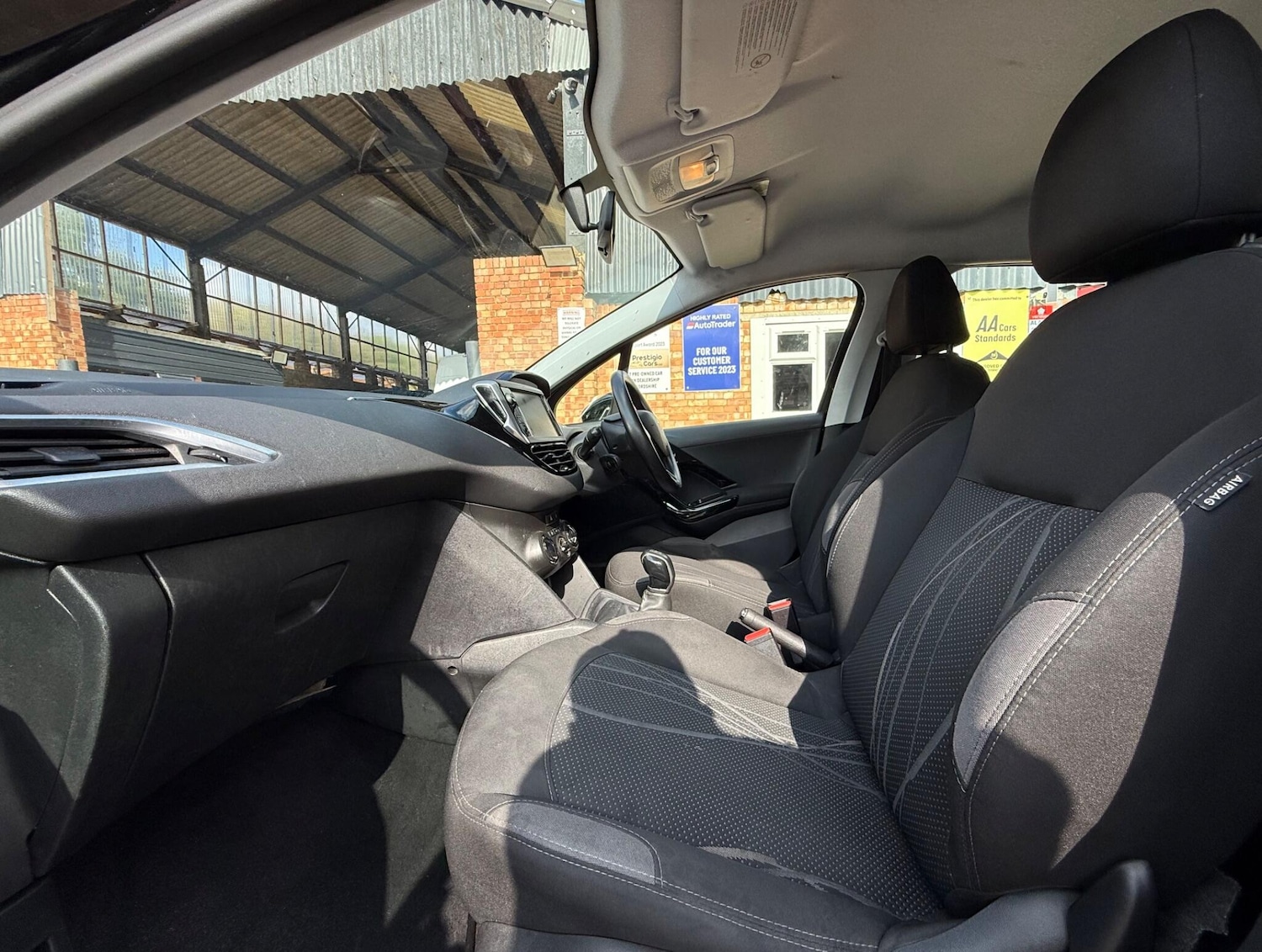 Used Peugeot 208 2013 for sale - 76128015: Photo 13