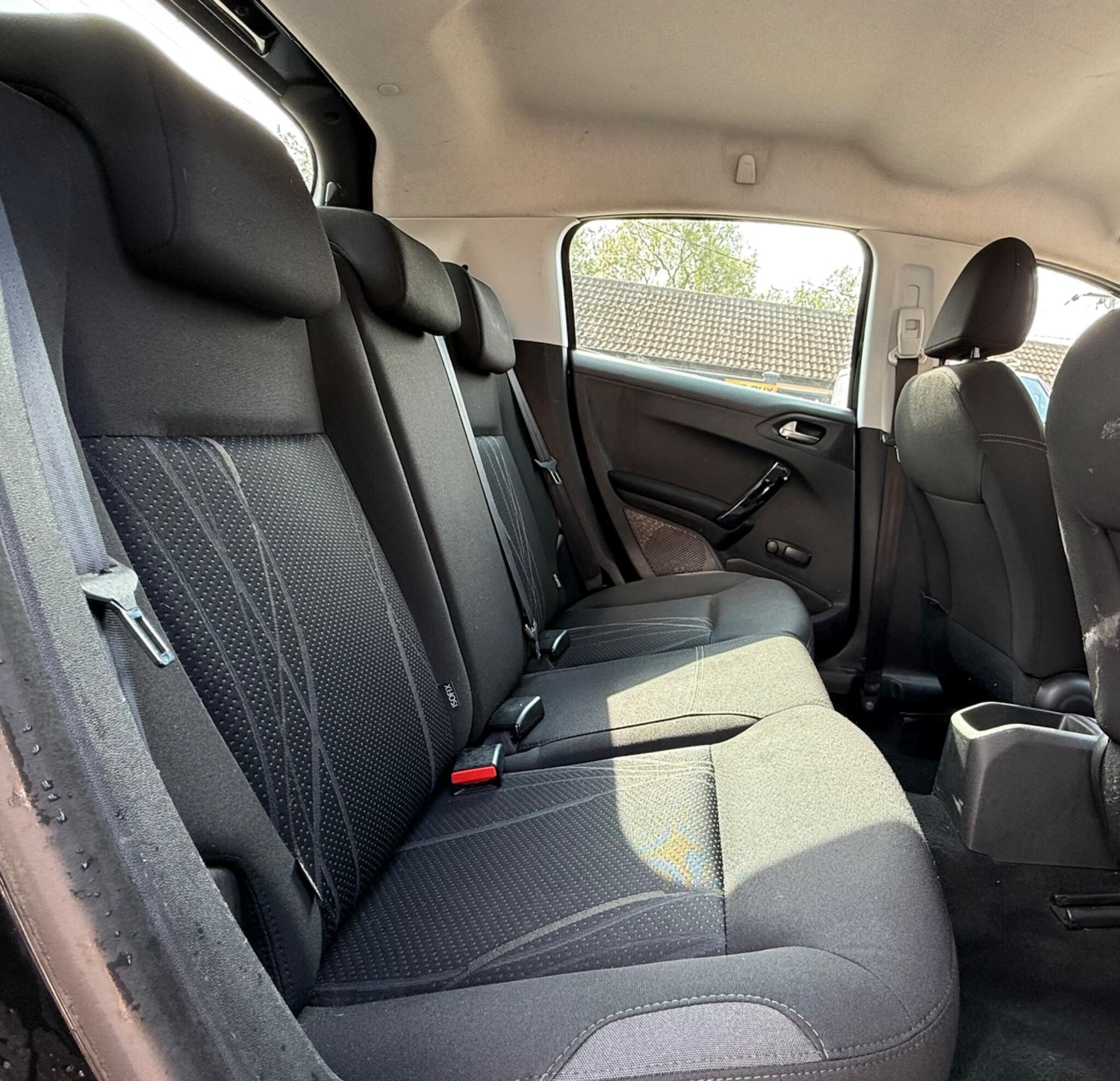 Used Peugeot 208 2013 for sale - 76128015: Photo 17