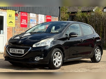 Used Peugeot 208 2013 for sale - 76128015: Photo 3