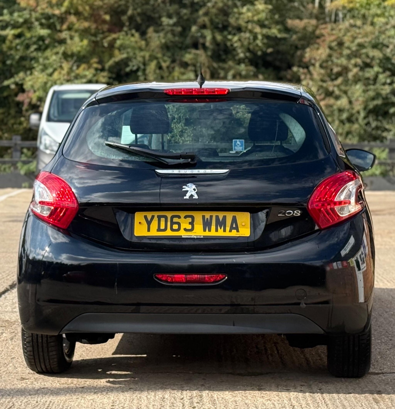 Used Peugeot 208 2013 for sale - 76128015: Photo 9