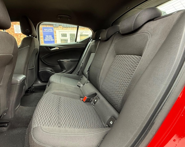 Used Vauxhall Astra 2015 for sale - 76128026: Photo 20