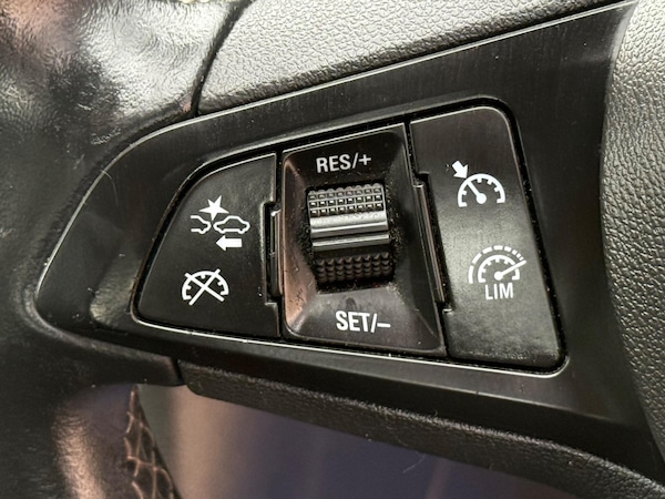 Used Vauxhall Astra 2015 for sale - 76128026: Photo 44