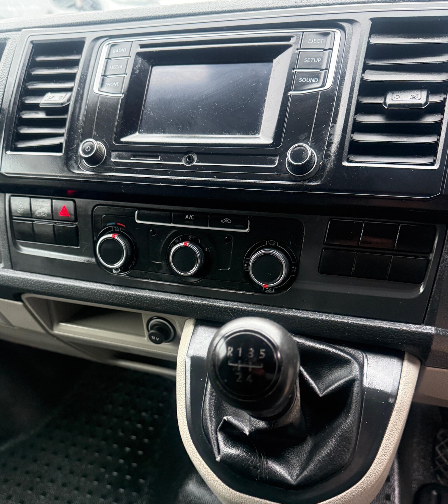 Used Volkswagen Transporter 2018 for sale - 77501912: Photo 17