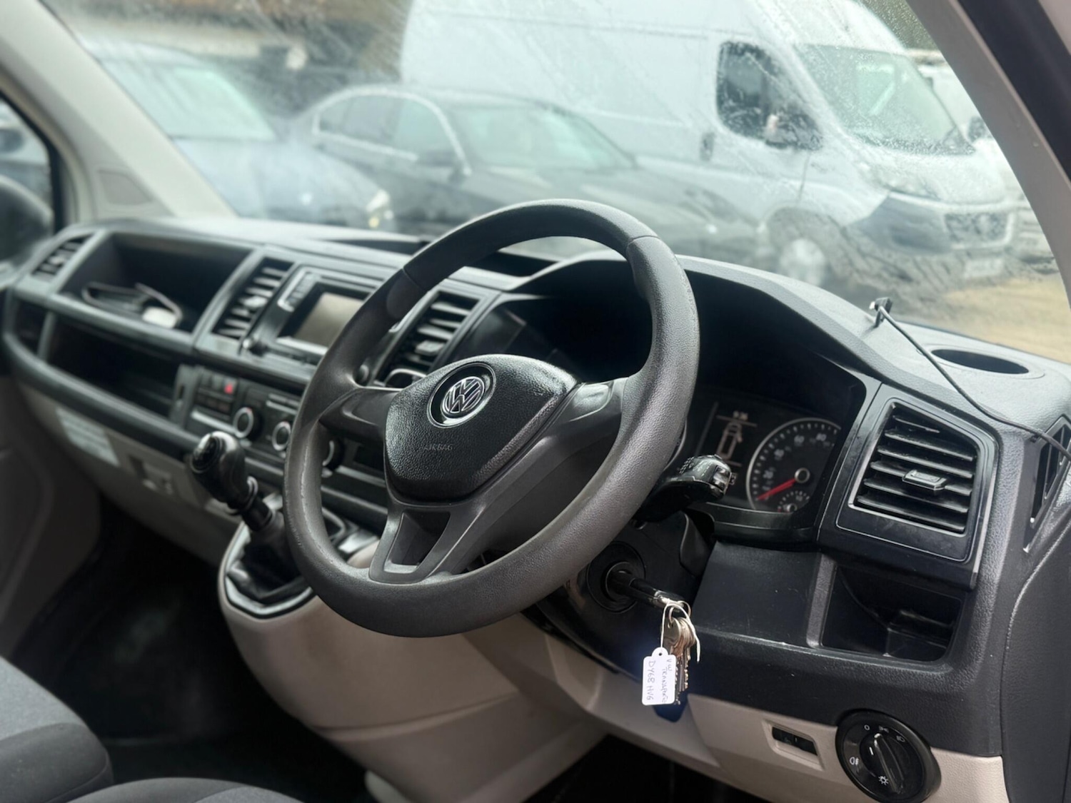 Used Volkswagen Transporter 2018 for sale - 77501912: Photo 5