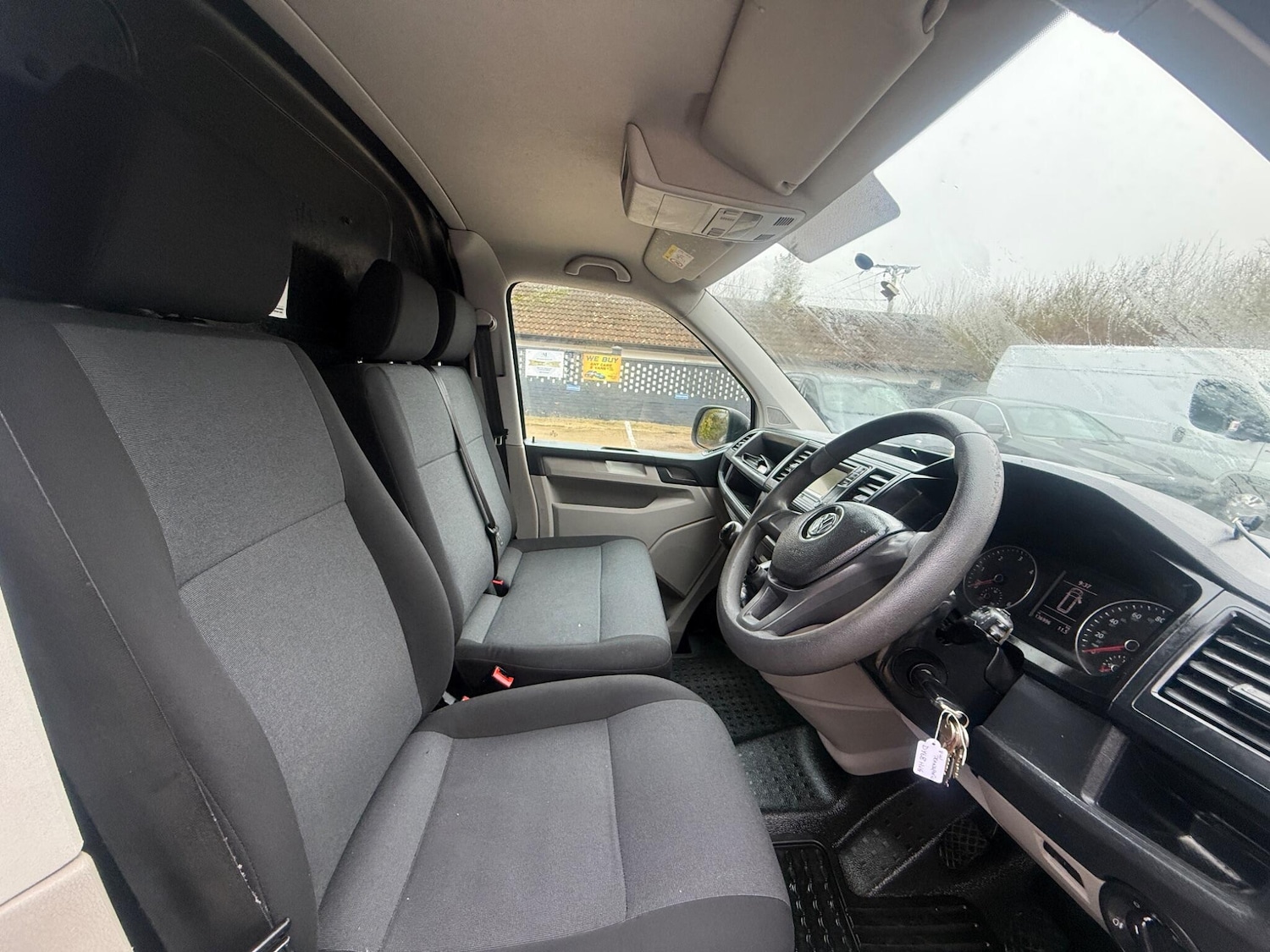 Used Volkswagen Transporter 2018 for sale - 77501912: Photo 7