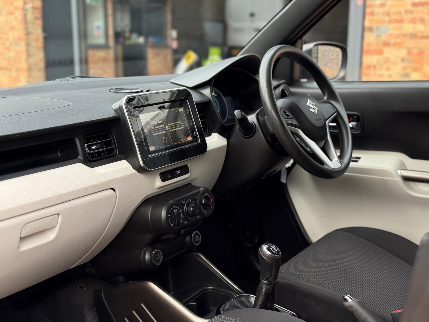 Used Suzuki Ignis 2018 for sale - 76545926: Photo 15