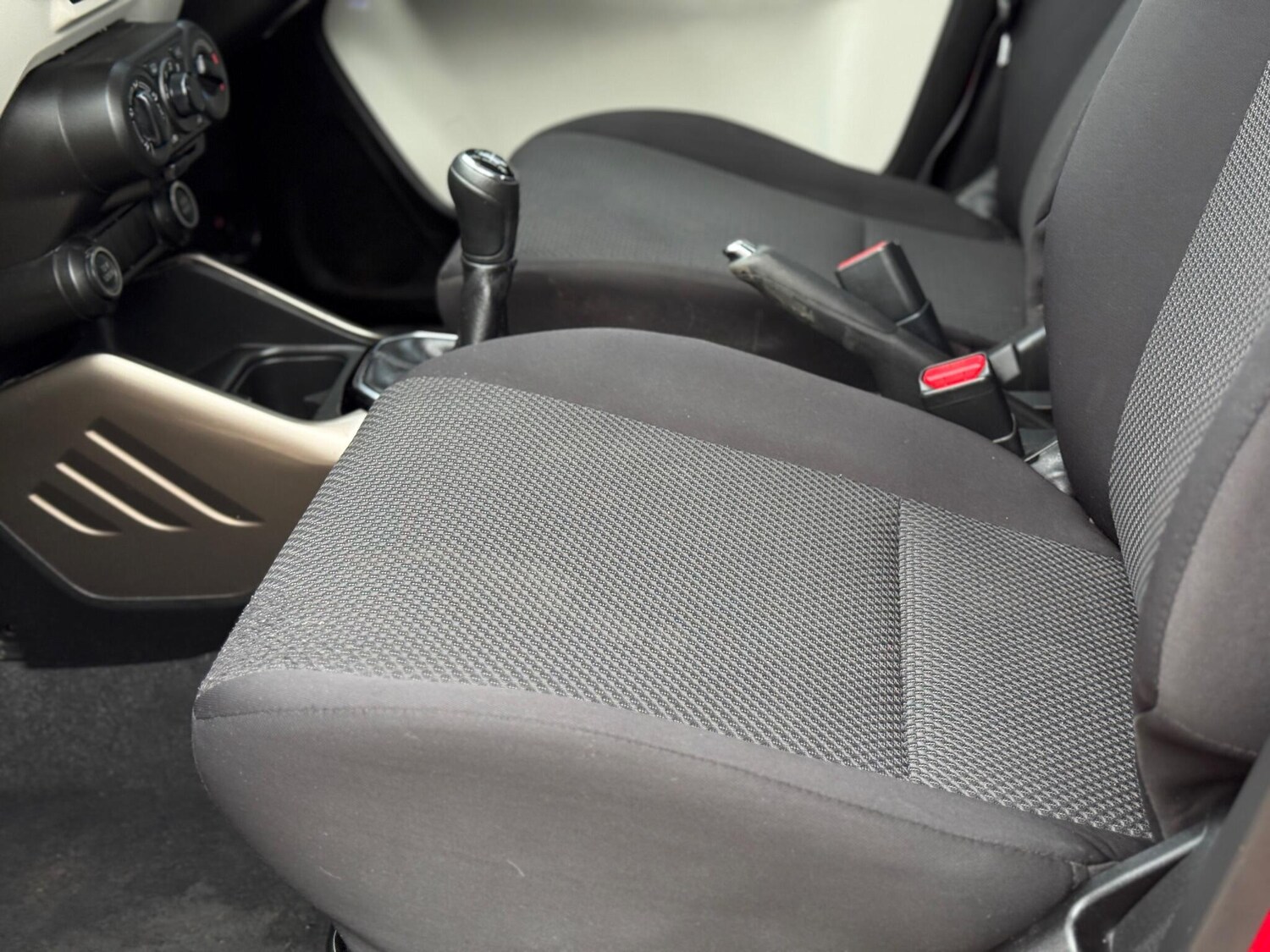 Used Suzuki Ignis 2018 for sale - 76545926: Photo 33