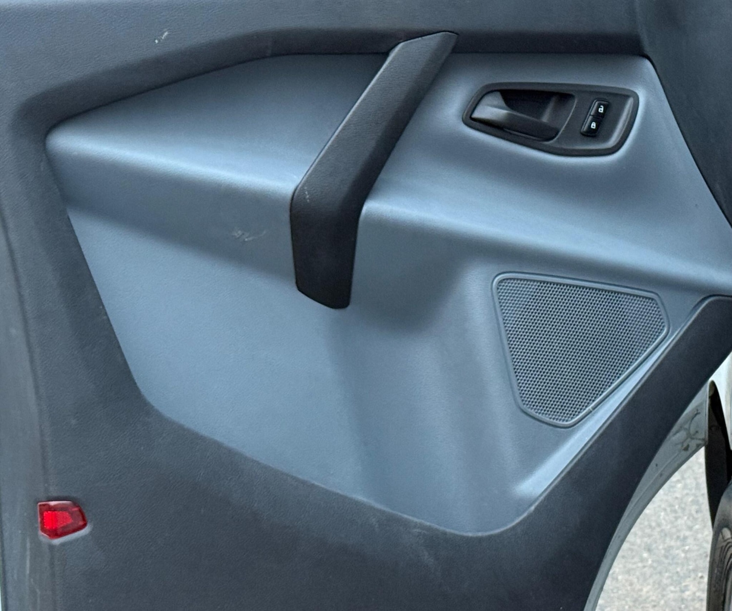 Used Ford Transit Custom 2017 for sale - 76719611: Photo 18