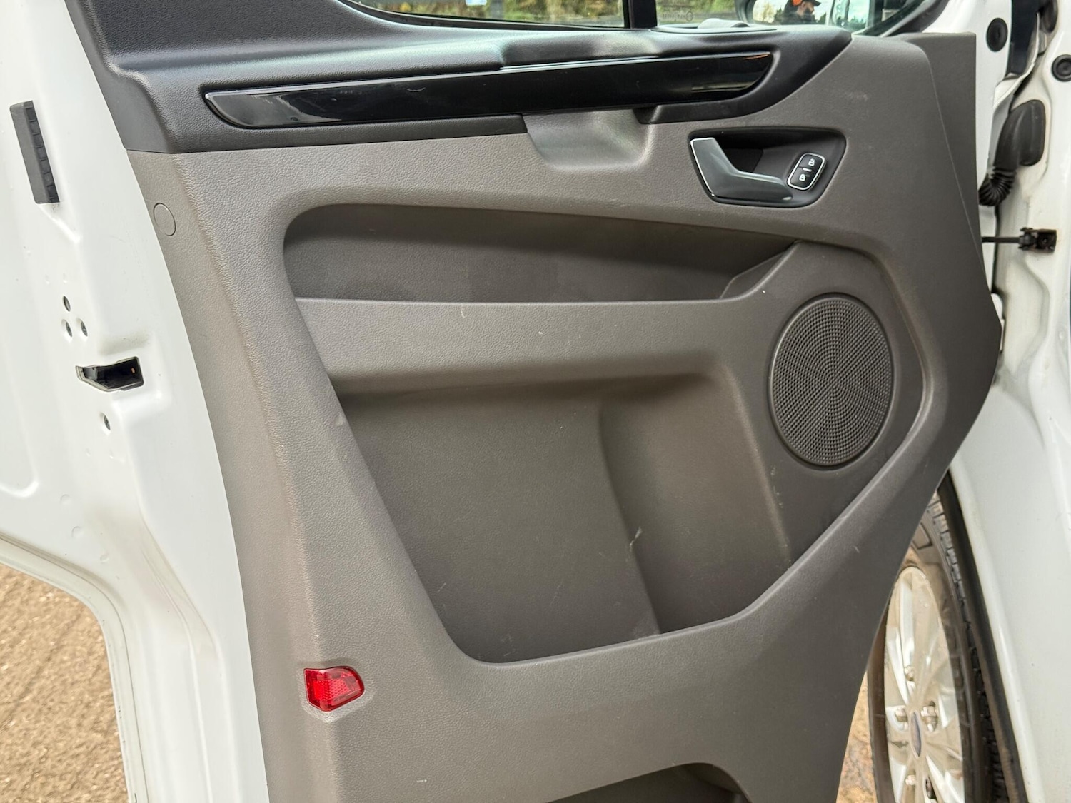 Used Ford Transit Custom 2019 for sale - 76518074: Photo 27