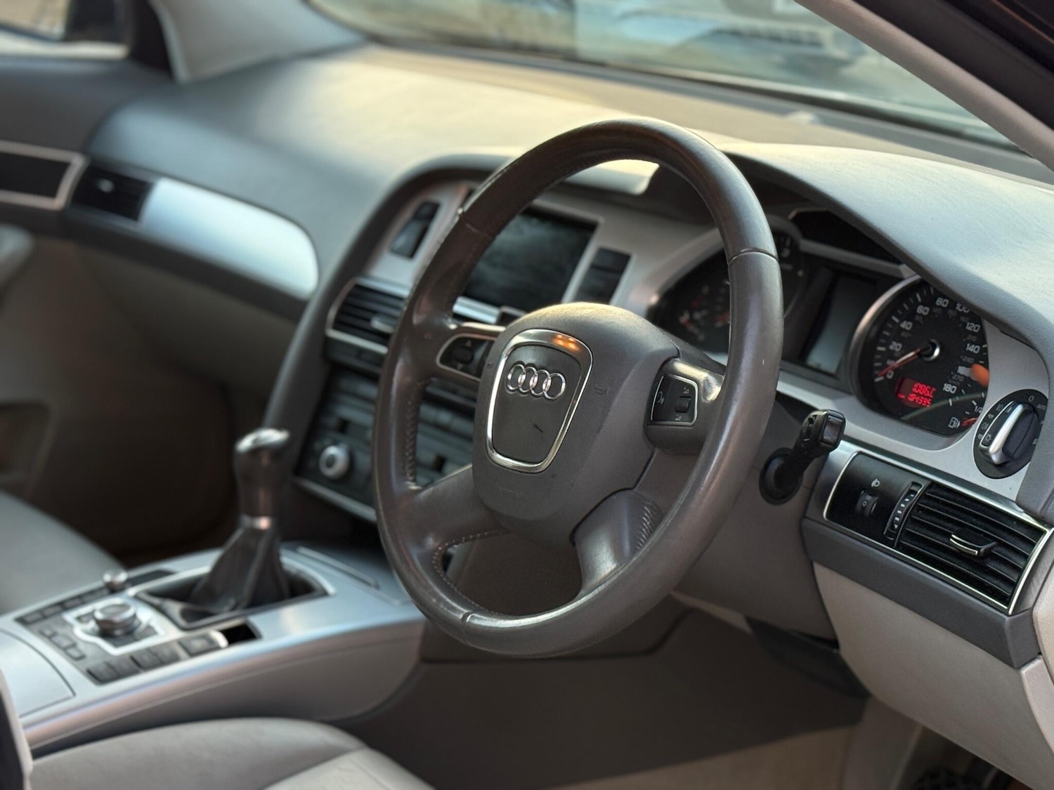 Used Audi A6 Avant 2010 for sale - 76395549: Photo 10