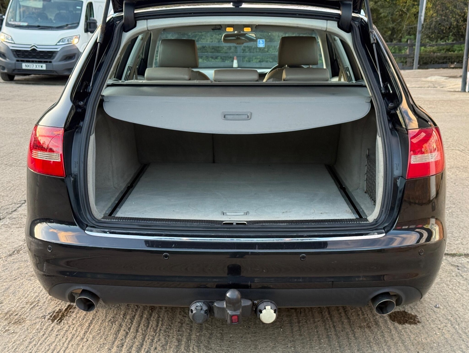 Used Audi A6 Avant 2010 for sale - 76395549: Photo 14