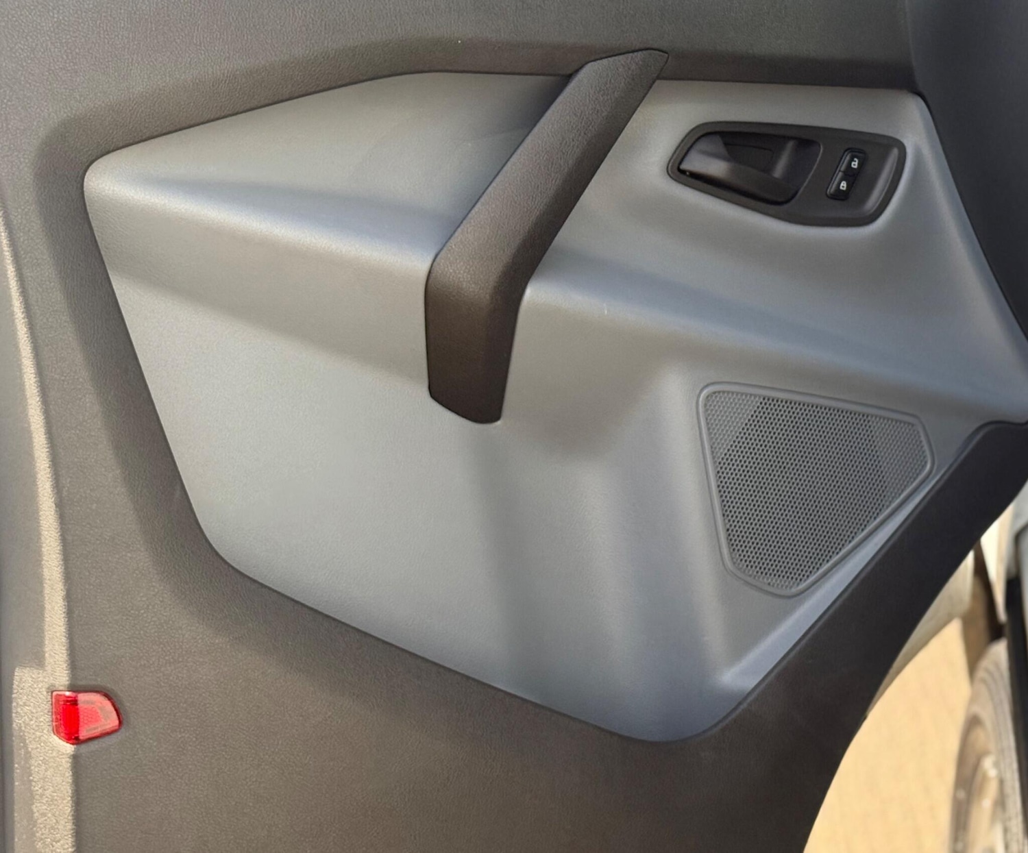 Used Ford Transit Custom 2017 for sale - 76346883: Photo 18