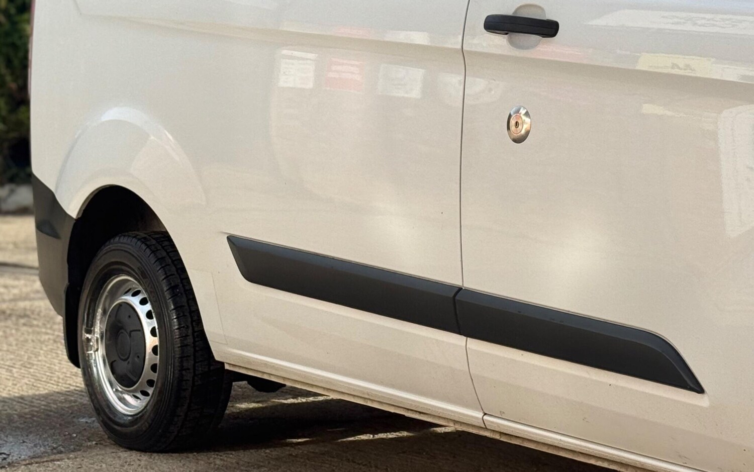 Used Ford Transit Custom 2017 for sale - 76346883: Photo 24