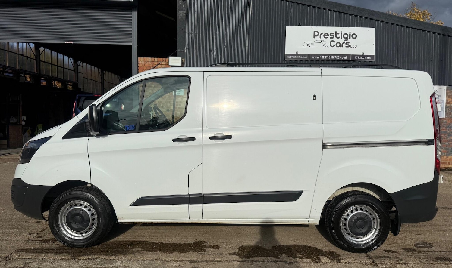 Used Ford Transit Custom 2017 for sale - 76346883: Photo 7