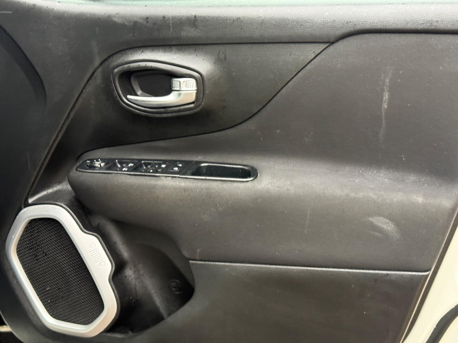 Used Jeep Renegade 2016 for sale - 77336898: Photo 18