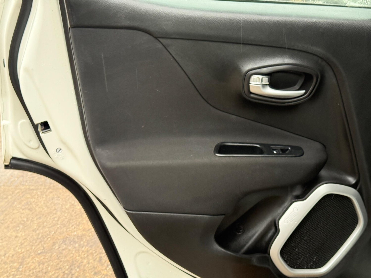 Used Jeep Renegade 2016 for sale - 77336898: Photo 22