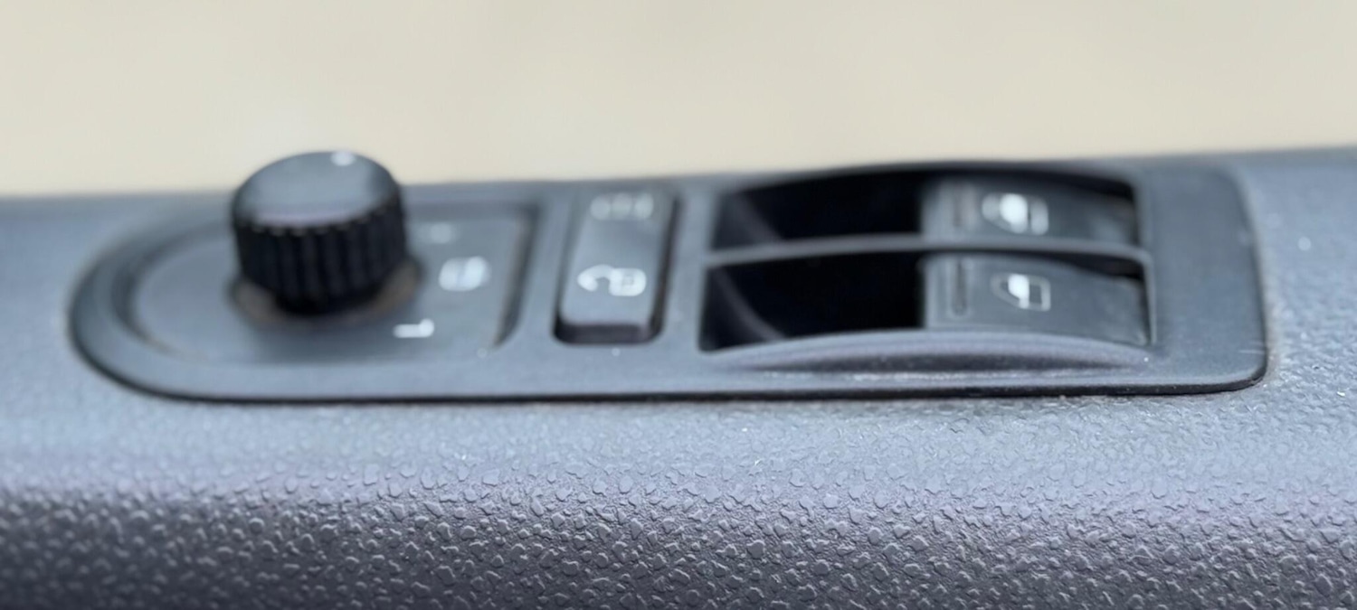 Used Volkswagen Transporter 2011 for sale - 77064386: Photo 37