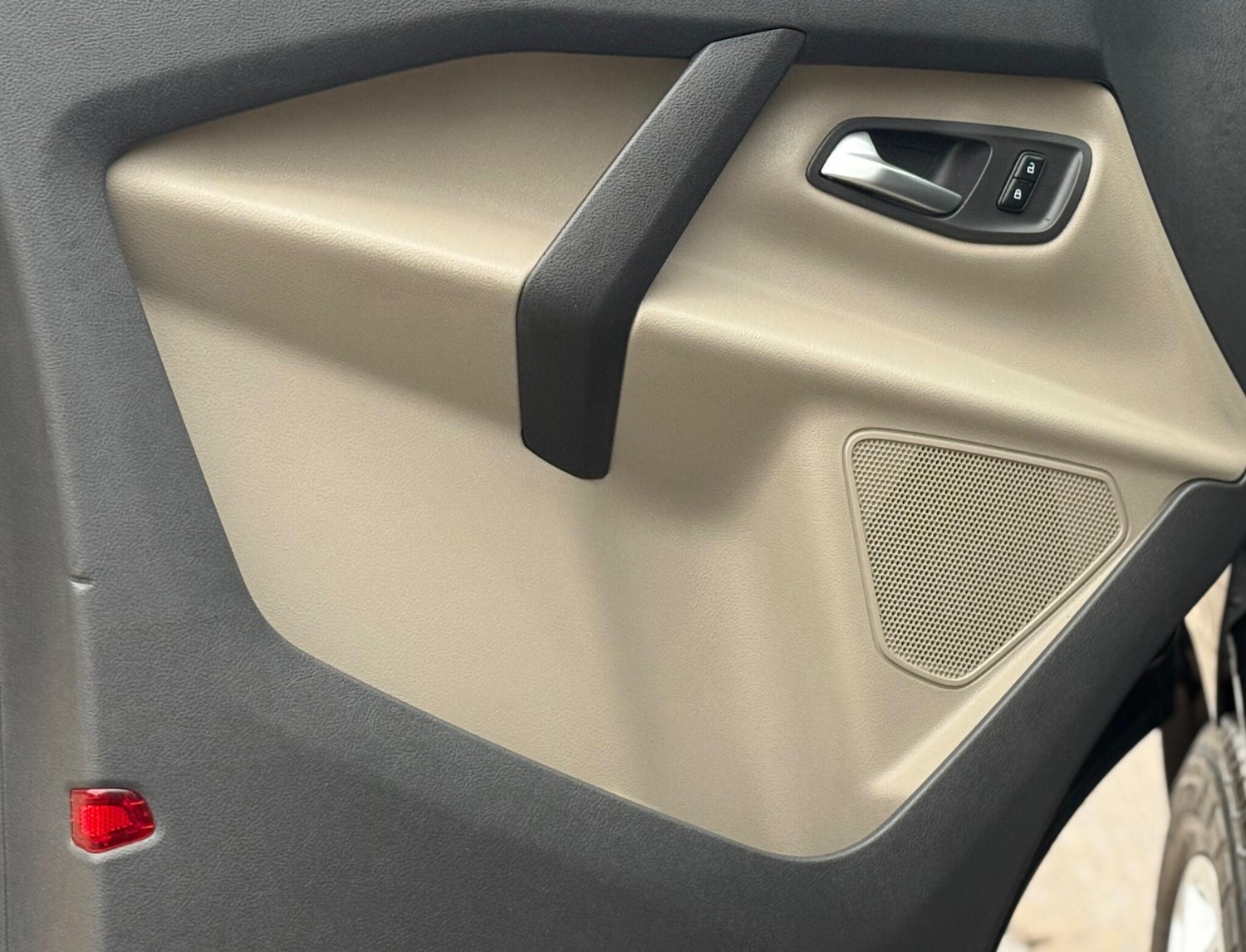 Used Ford Tourneo Custom 2017 for sale - 76762521: Photo 18