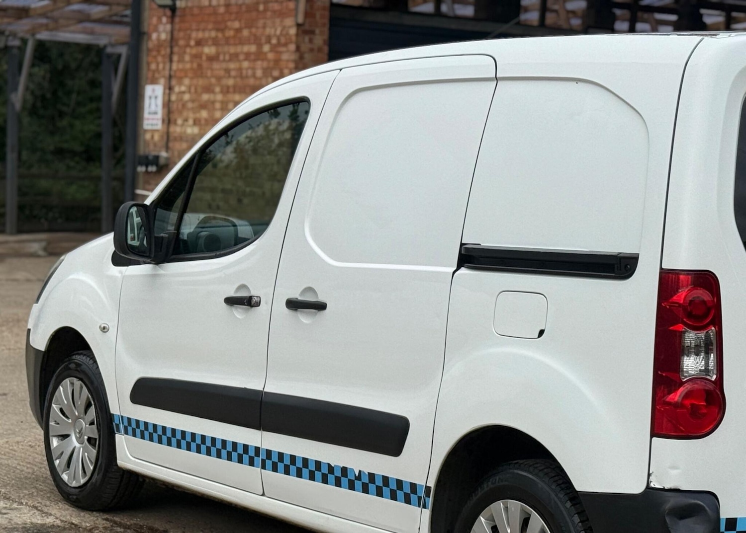 Vehicle 25
