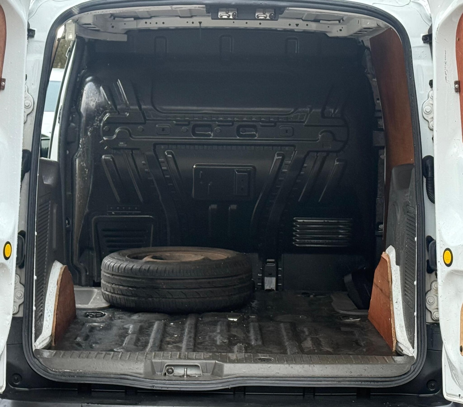 Used Ford Transit Connect 2020 for sale - 77106820: Photo 12