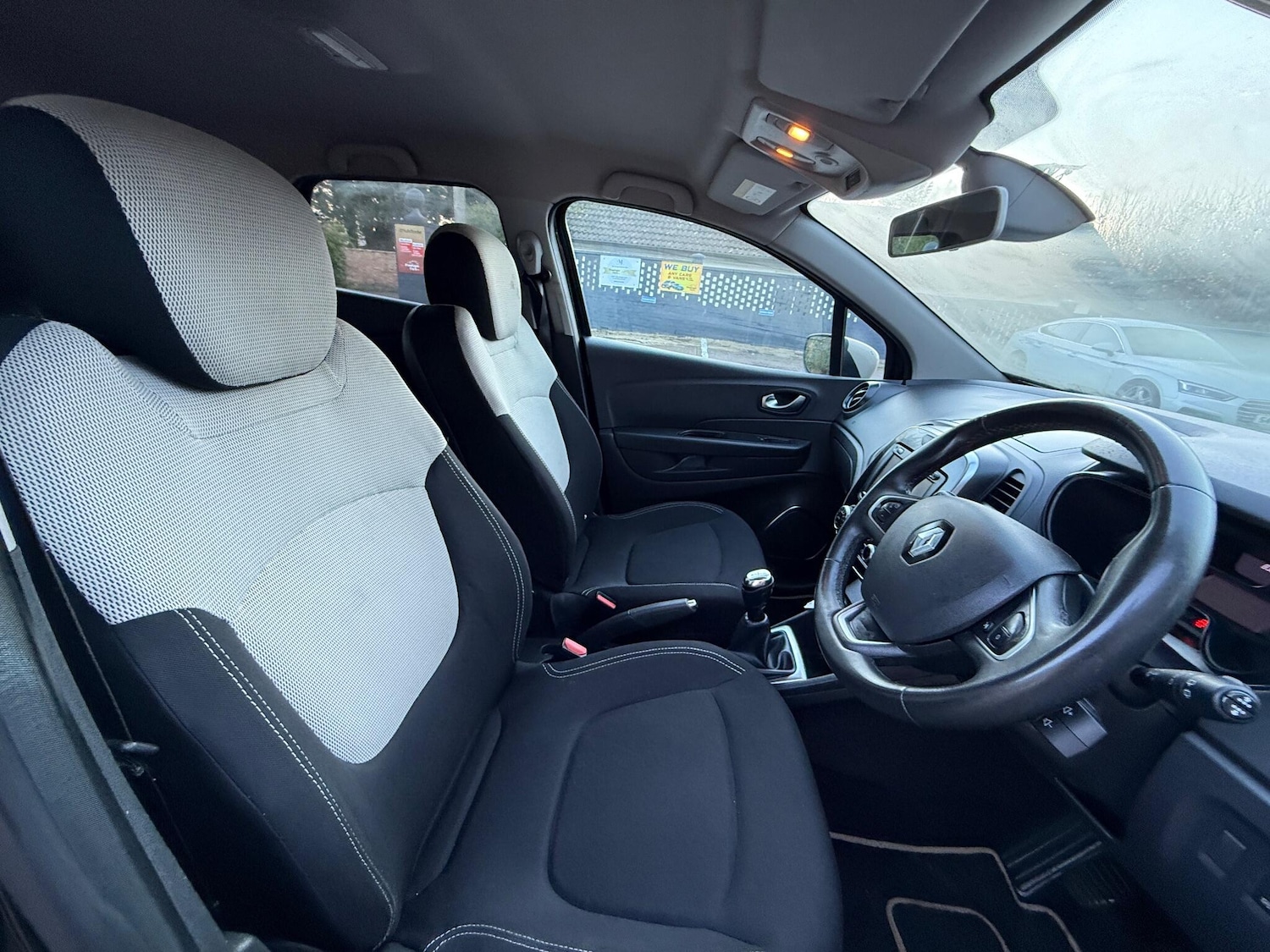 Used Renault Captur 2018 for sale - 76909255: Photo 14