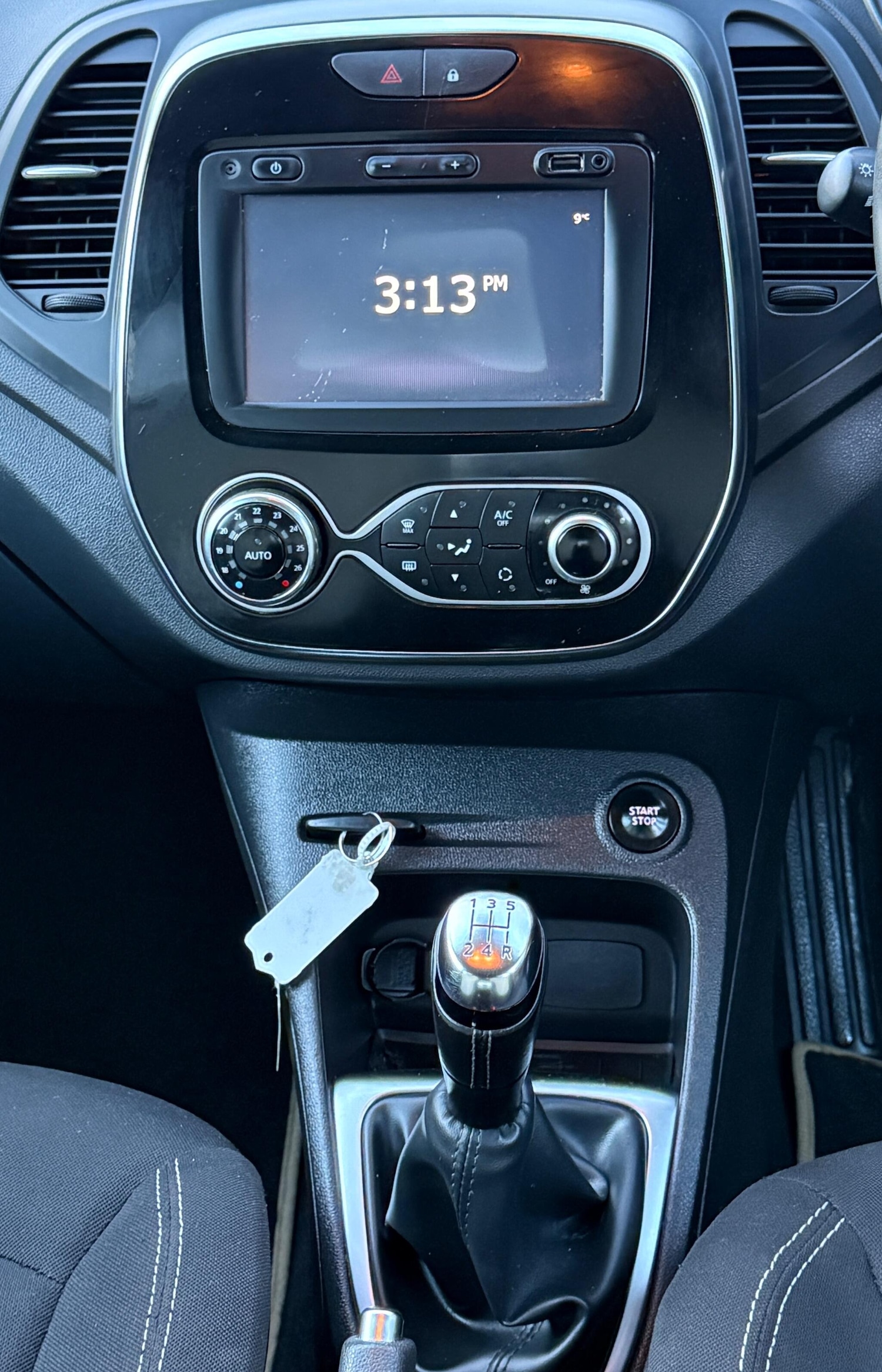 Used Renault Captur 2018 for sale - 76909255: Photo 18