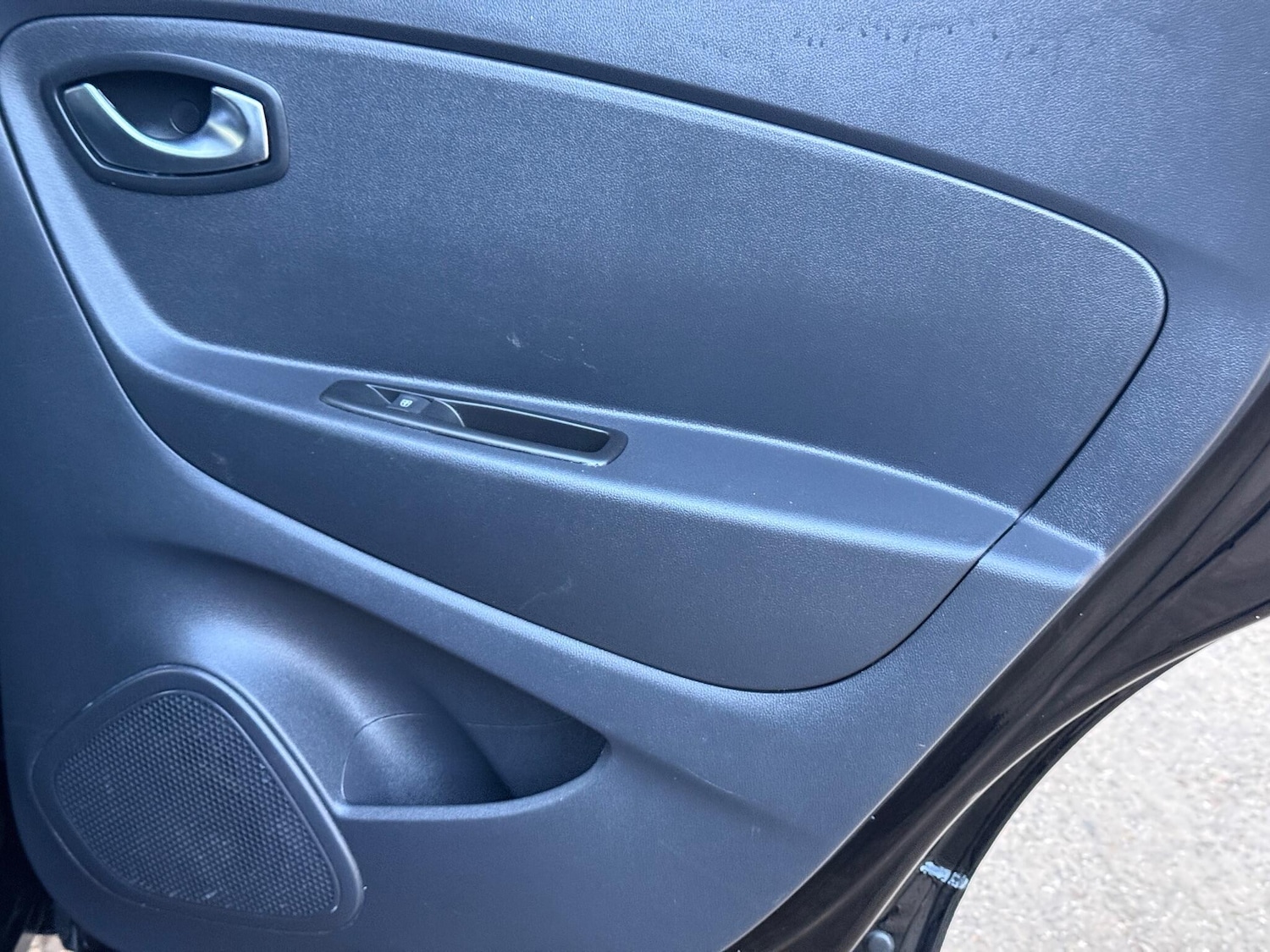 Used Renault Captur 2018 for sale - 76909255: Photo 40