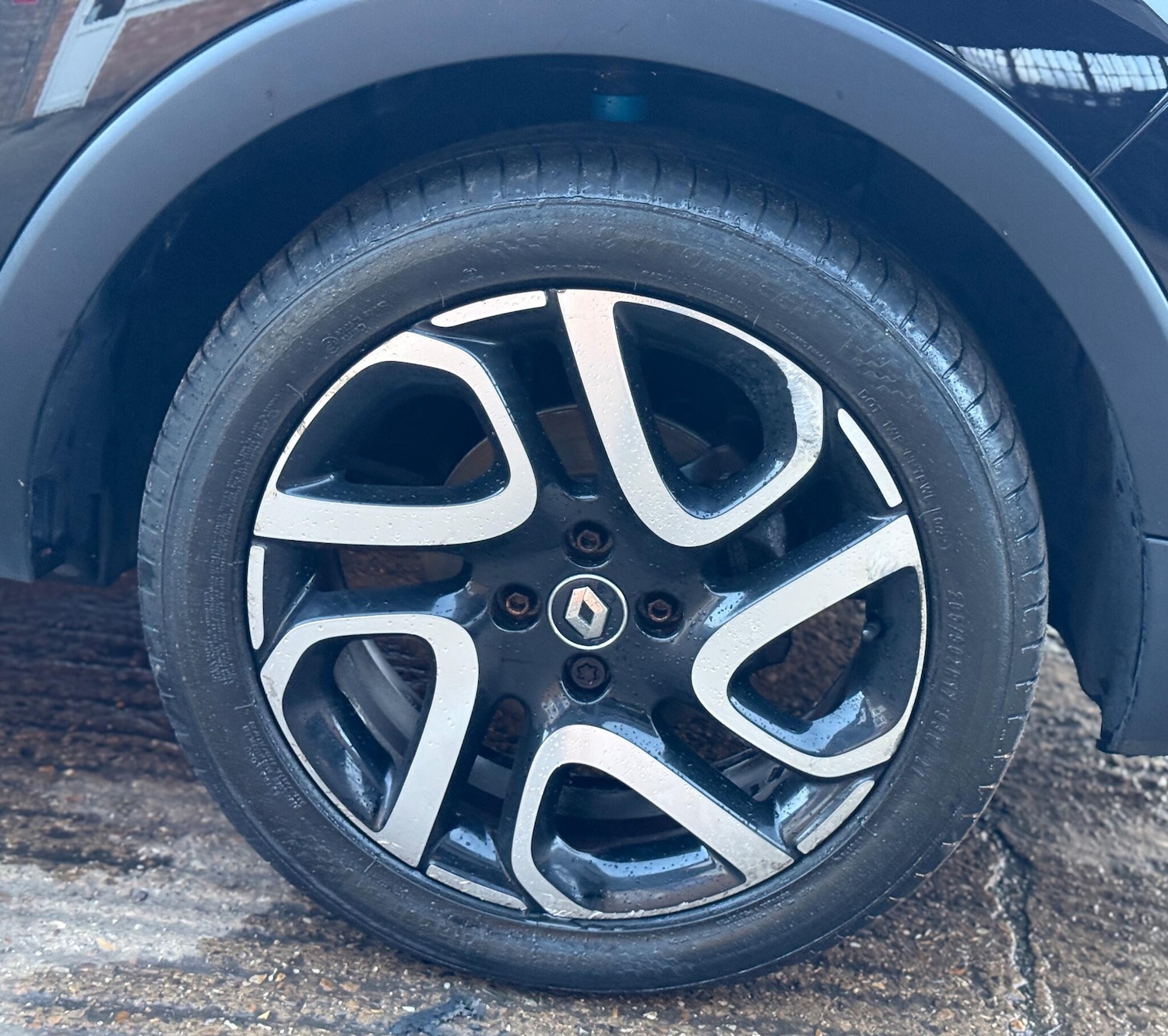 Used Renault Captur 2018 for sale - 76909255: Photo 42