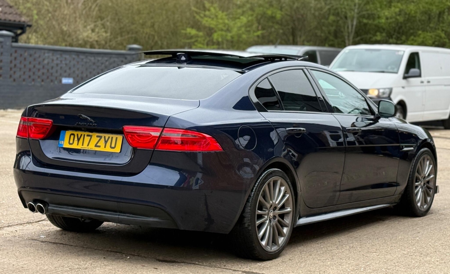 Used Jaguar XE 2017 for sale - 77849120: Photo 11