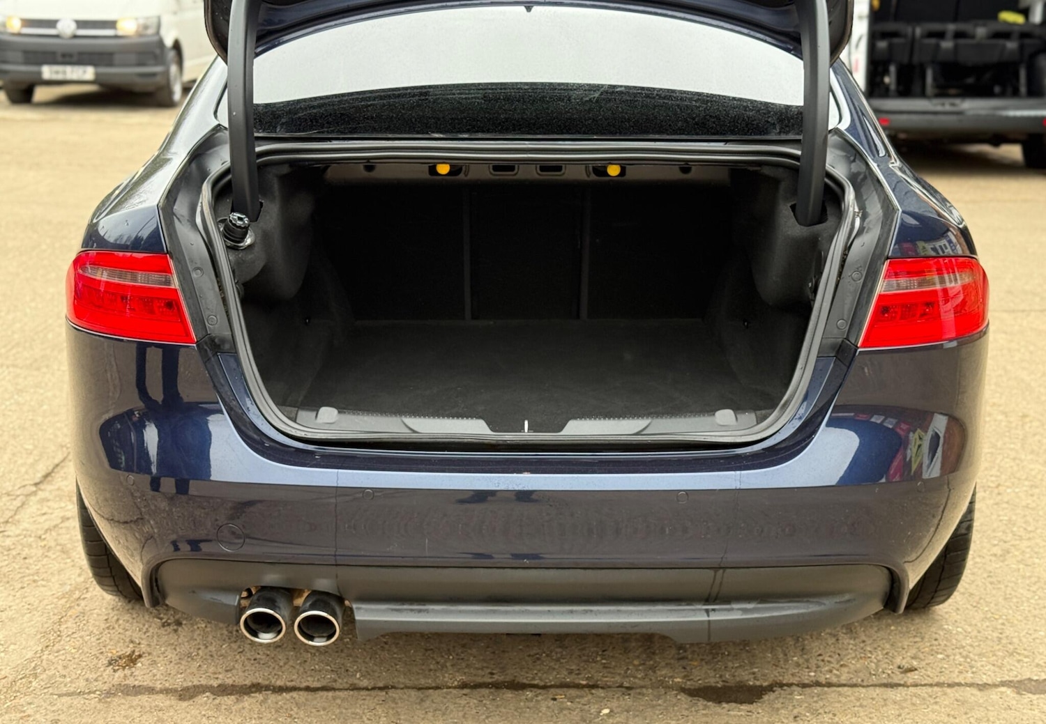 Used Jaguar XE 2017 for sale - 77849120: Photo 17