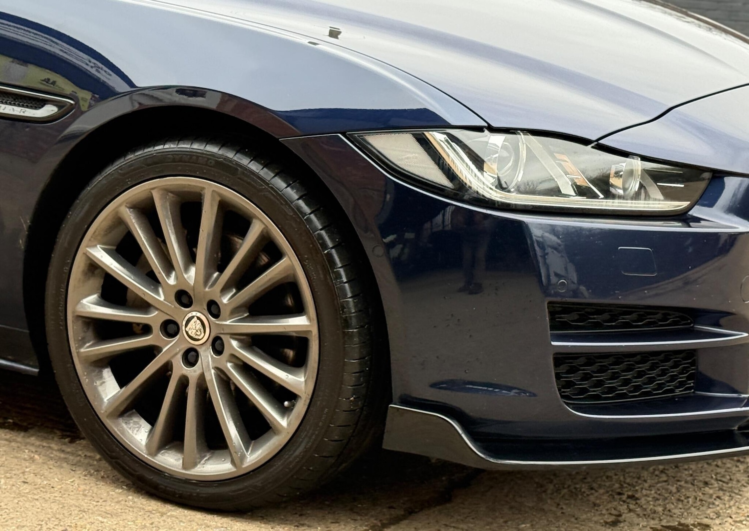 Used Jaguar XE 2017 for sale - 77849120: Photo 21