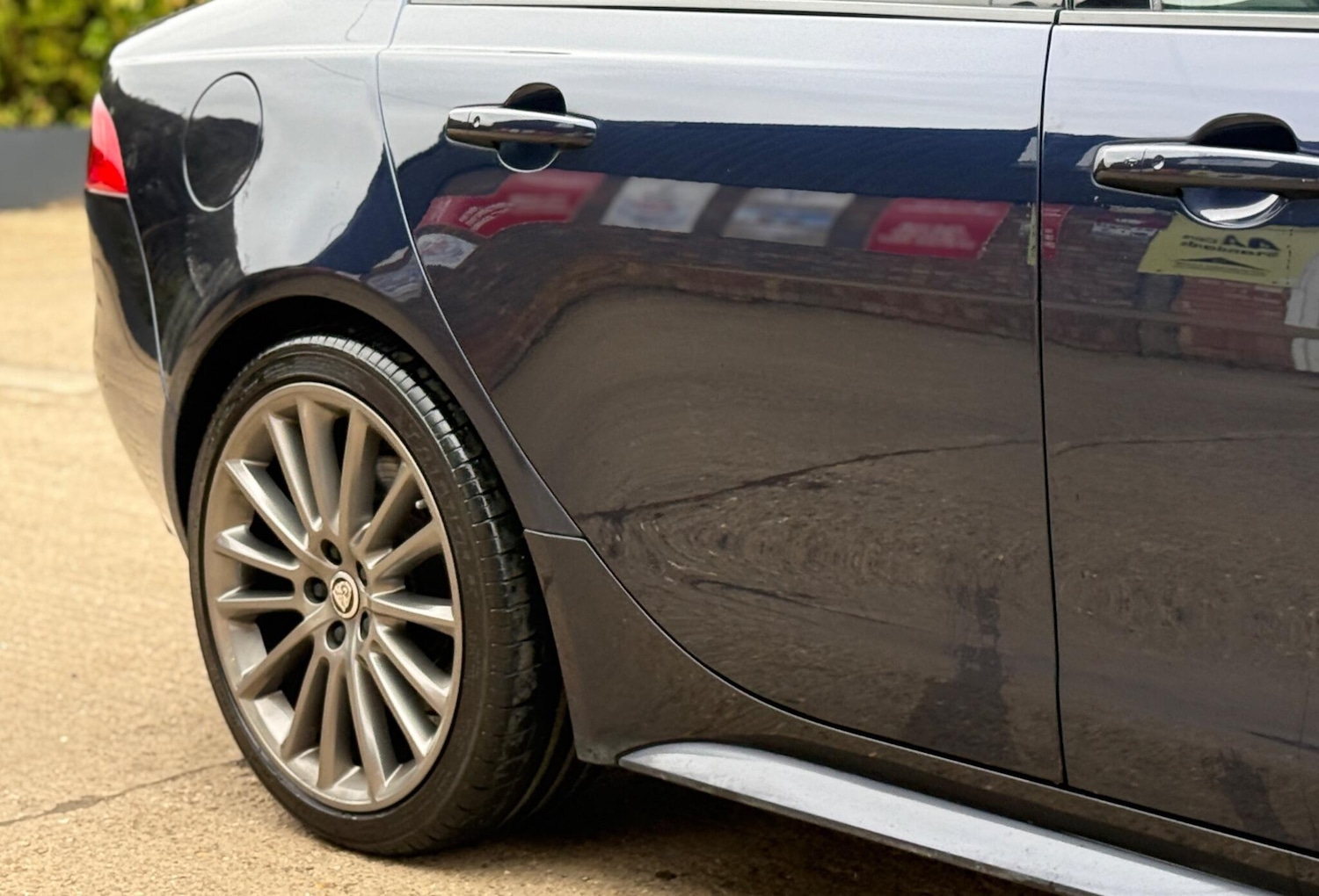 Used Jaguar XE 2017 for sale - 77849120: Photo 23