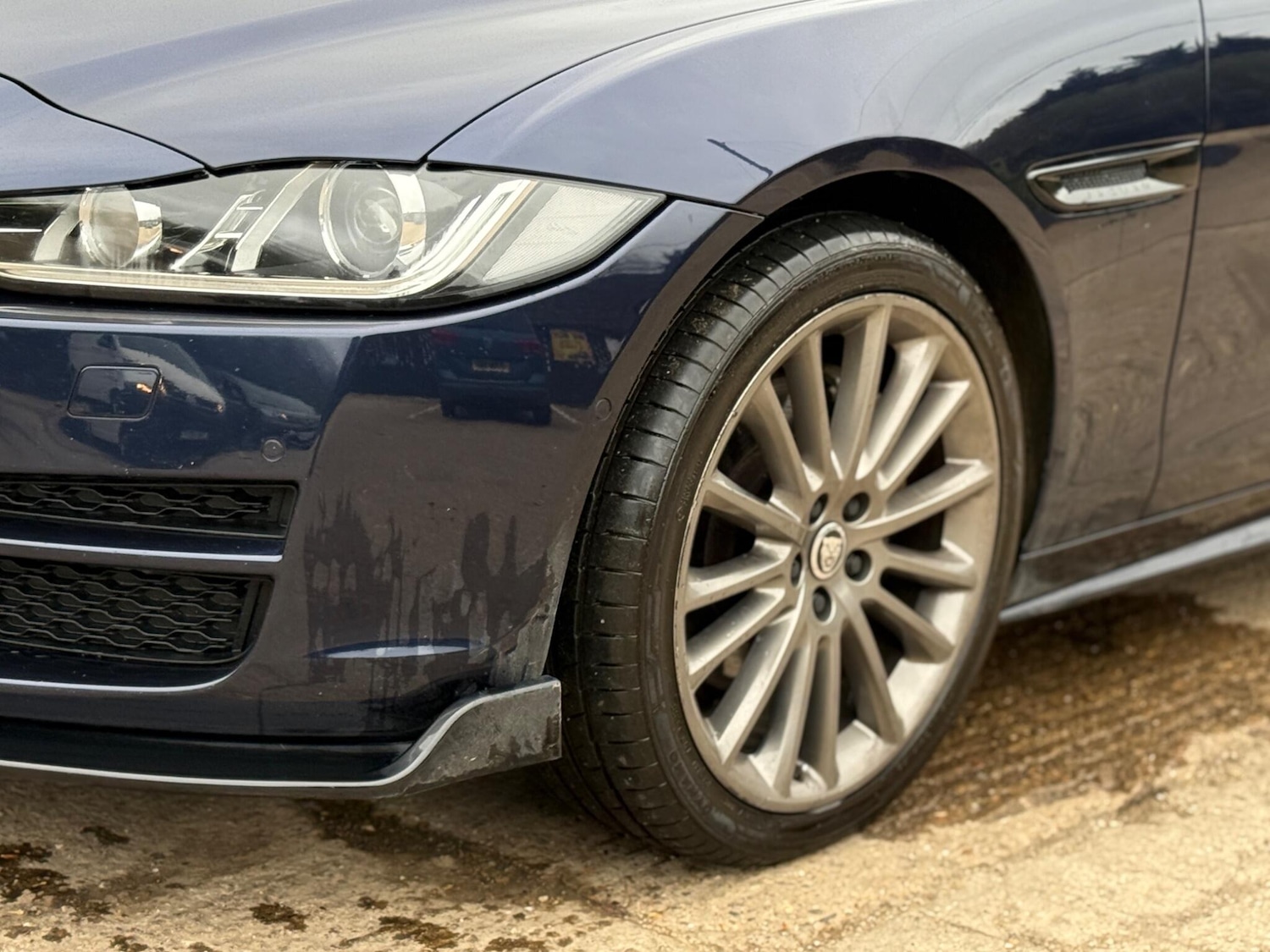 Used Jaguar XE 2017 for sale - 77849120: Photo 24