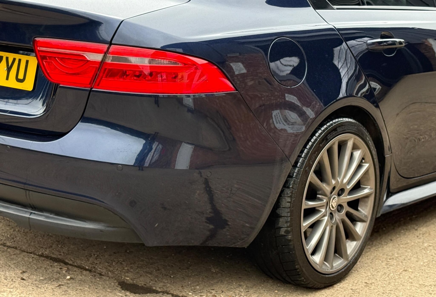 Used Jaguar XE 2017 for sale - 77849120: Photo 30