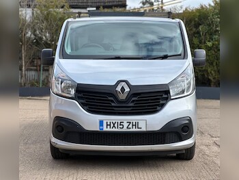 Renault Trafic feature image