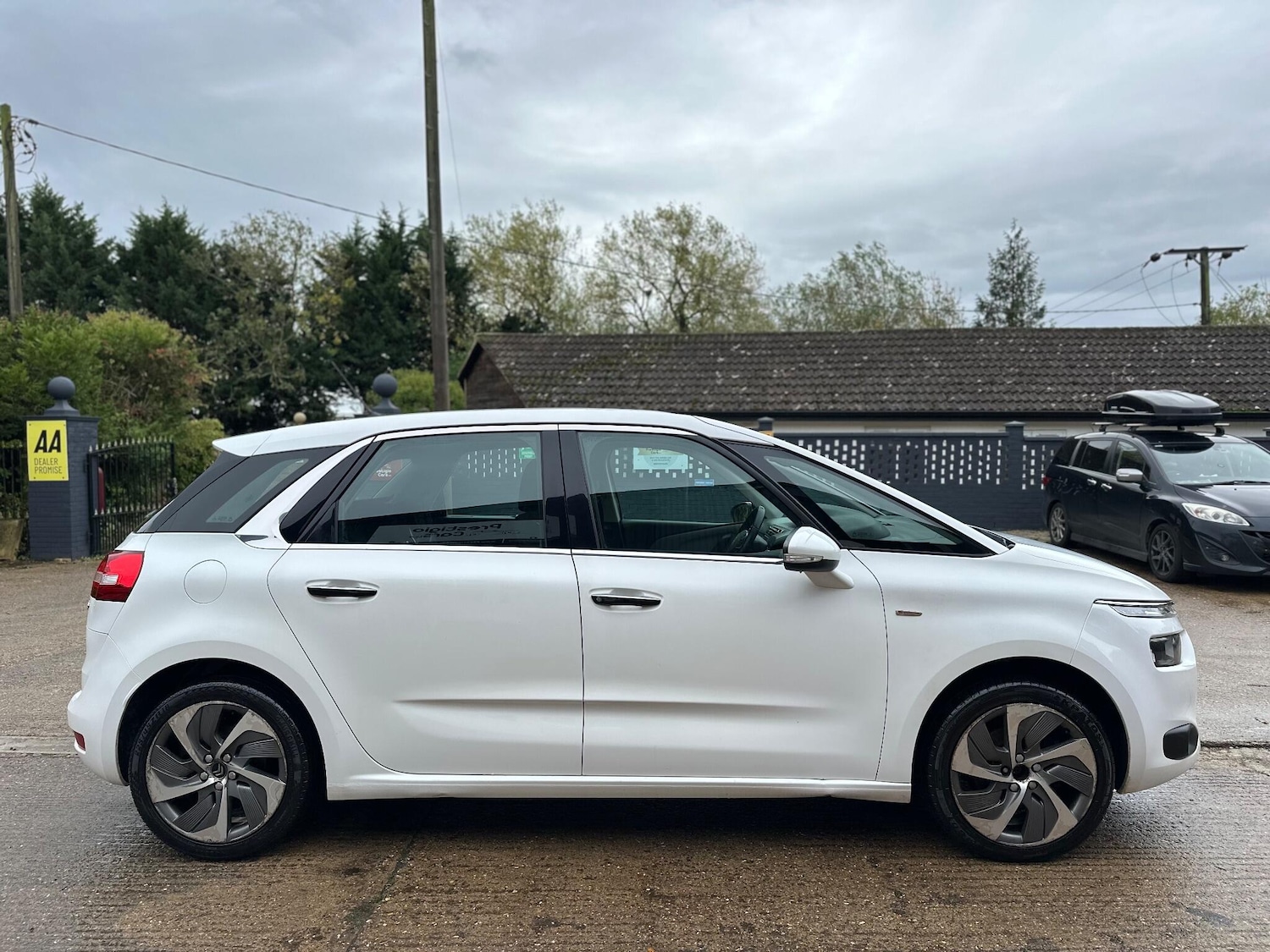 Used Citroen C4 Picasso 2014 for sale - 76364382: Photo 11