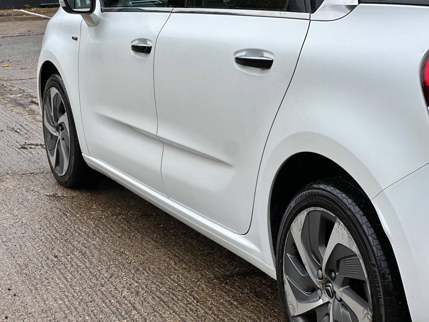 Used Citroen C4 Picasso 2014 for sale - 76364382: Photo 27