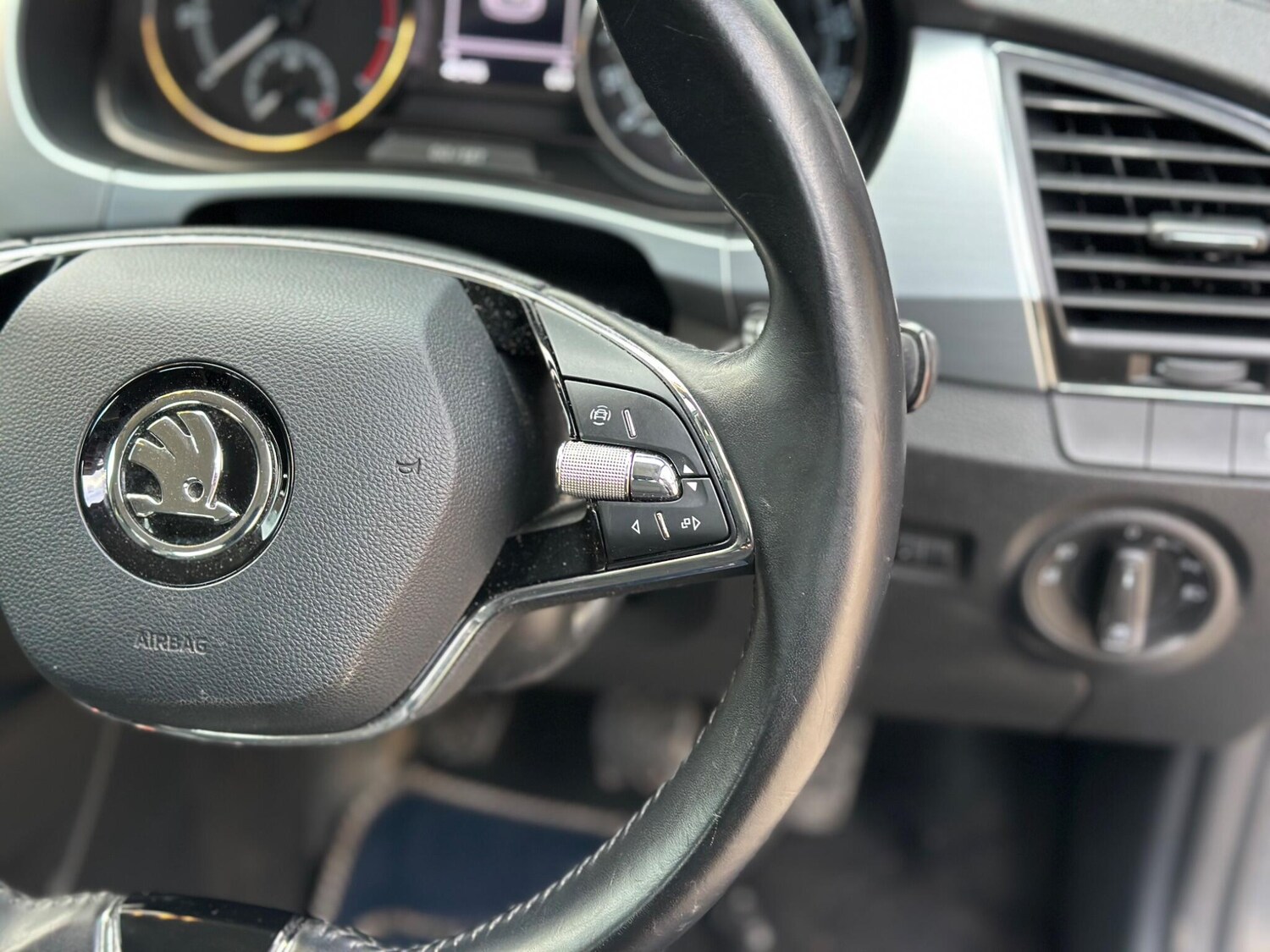 Used Skoda Fabia 2021 for sale - 77820008: Photo 51