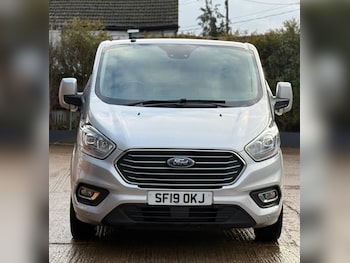 Ford Tourneo Custom feature image
