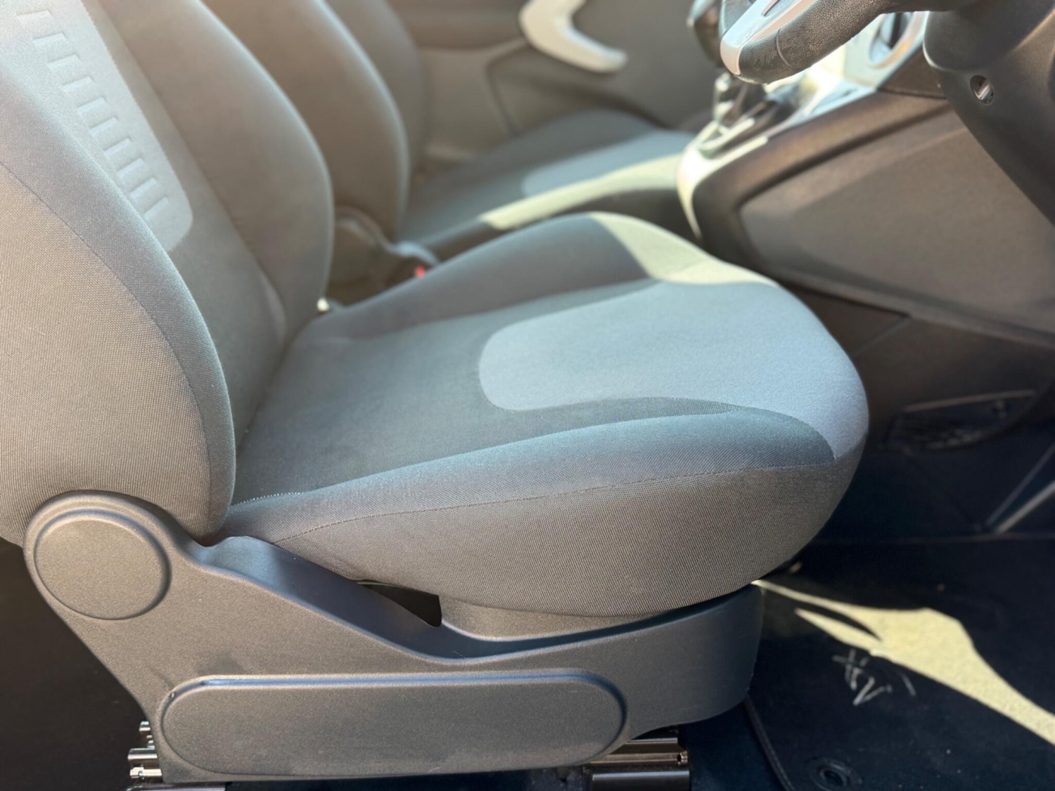 Used Ford Ka 2010 for sale - 77946237: Photo 22