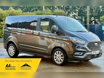 Used Ford Tourneo Custom 2018 for sale - 77234021: Photo