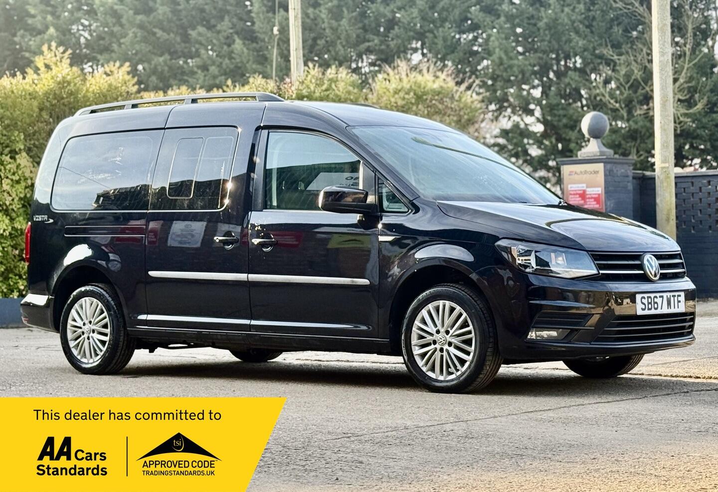 Used Volkswagen Caddy Maxi Life 2017 for sale - 77730026: Photo 1