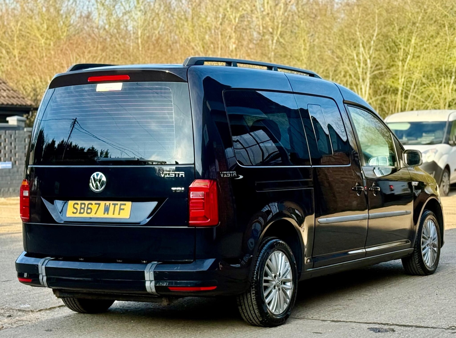 Used Volkswagen Caddy Maxi Life 2017 for sale - 77730026: Photo 11