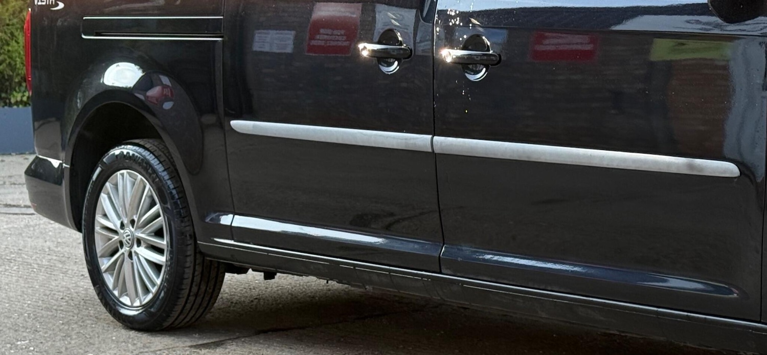 Used Volkswagen Caddy Maxi Life 2017 for sale - 77730026: Photo 29