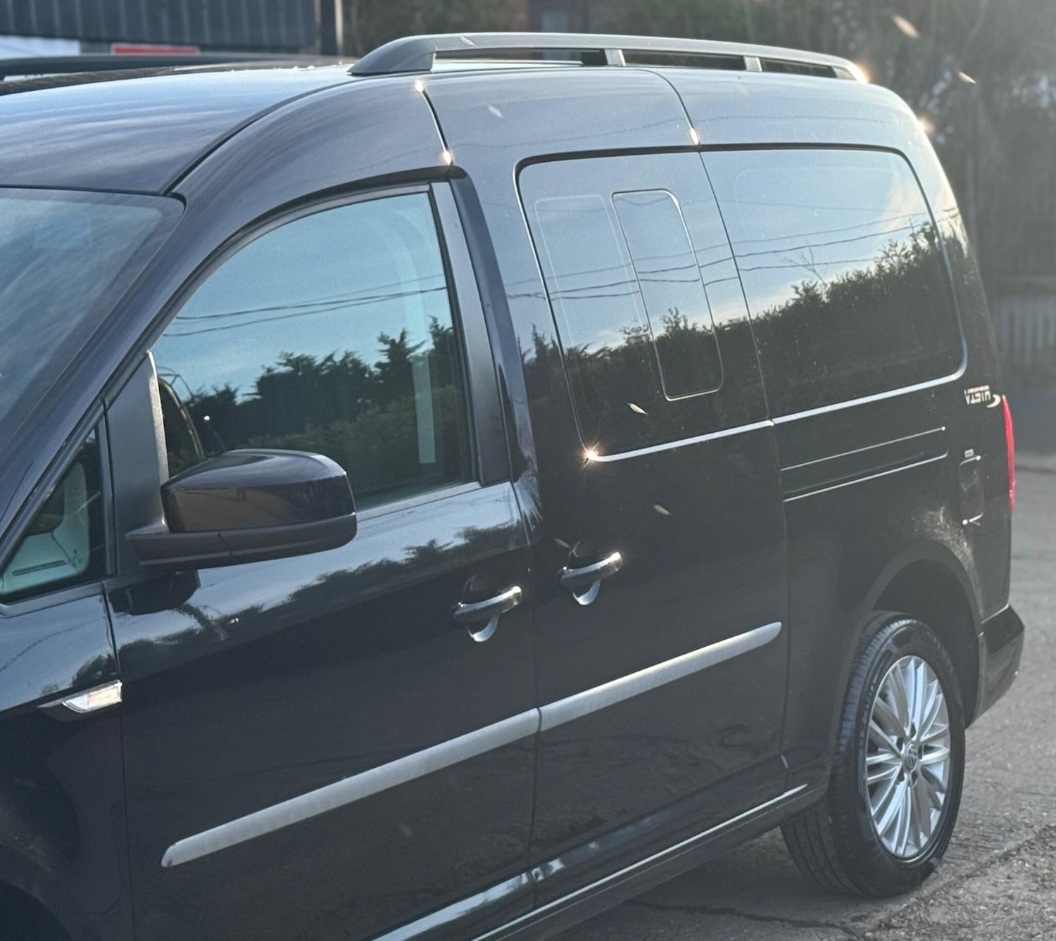 Used Volkswagen Caddy Maxi Life 2017 for sale - 77730026: Photo 31