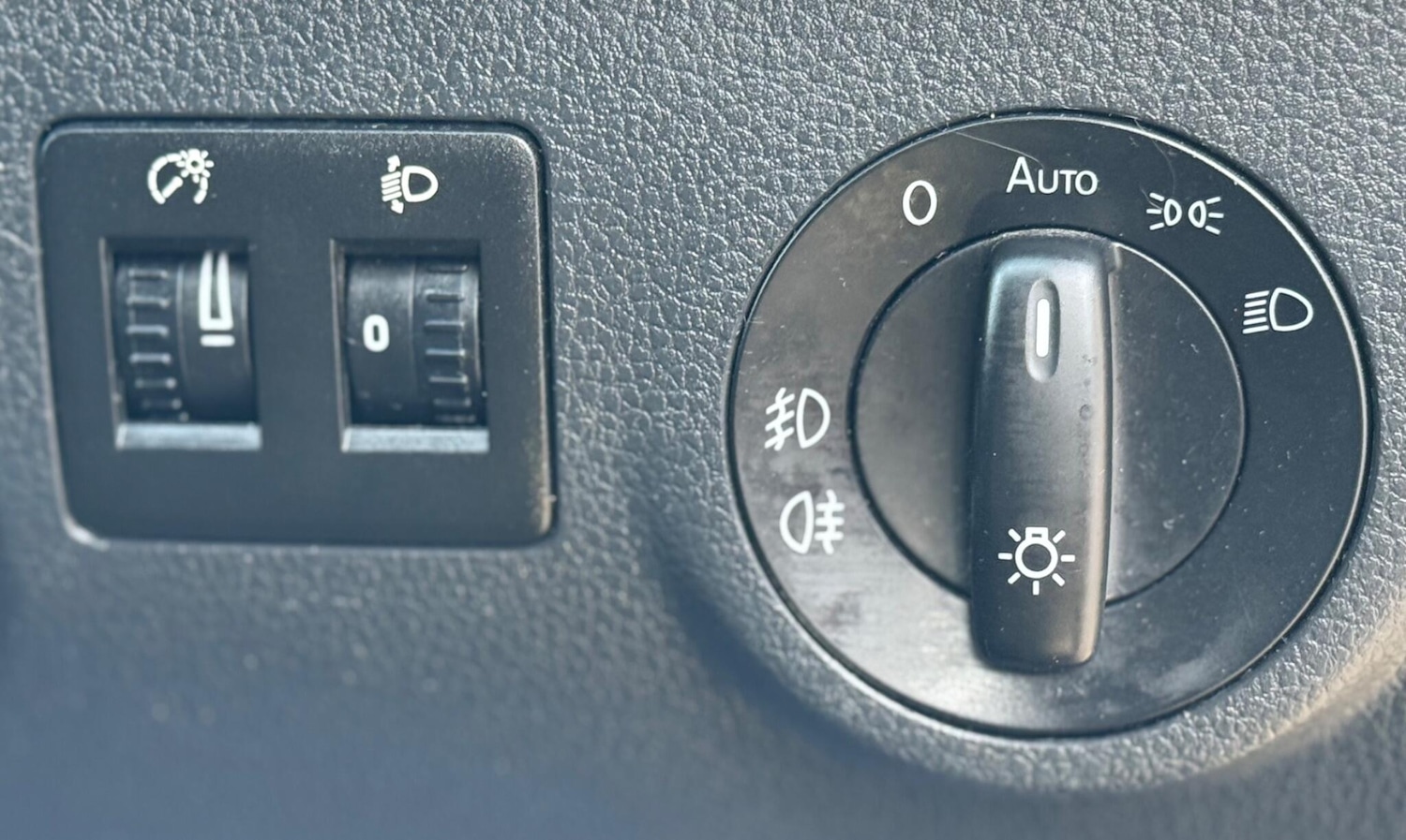 Used Volkswagen Caddy Maxi Life 2017 for sale - 77730026: Photo 41